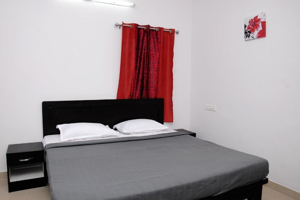 Varsha Enclave Serviced Apartment ไมซอร์ ภายนอก รูปภาพ